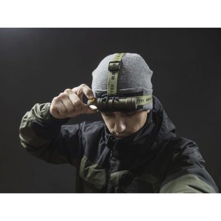 Latarka Armytek Wizard C2 Pro Max Magnet USB Olive (białe światło)