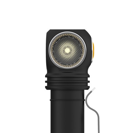 Latarka Armytek Wizard C2 Magnet USB (ciepłe światło)