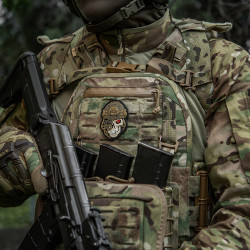 Naszywka Worn To The Bone PCV  2