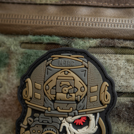 Naszywka Worn To The Bone PCV 