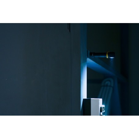 Armytek Elf C2 Micro USB+18650 Warm