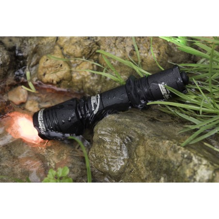 Latarka taktyczna Armytek Dobermann (czerwone światło)