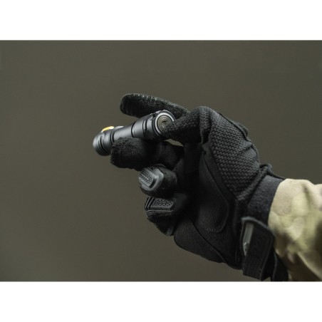 Latarka Armytek Partner C2 Magnet USB (ciepłe światło)